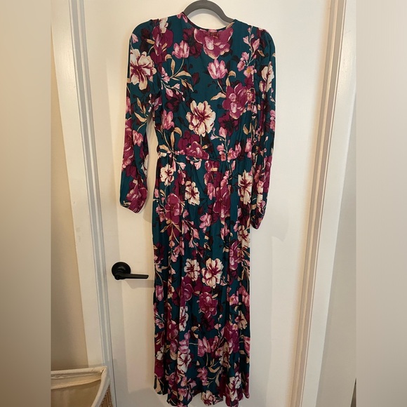 NWT Band of the Free wrap dress in floral pine plum - Picture 4 of 4